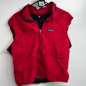 25 Patagonia Jacket USA Vintage Size M - liquidation out of a bale needs iron